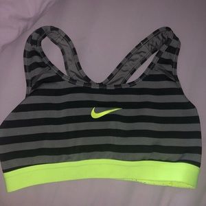 Nike sports bra small